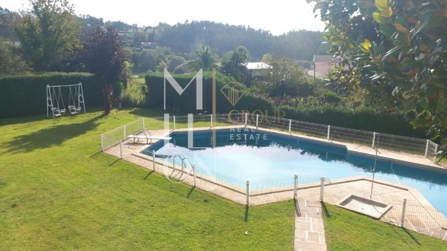 Moradia T4 para Venda em São Roque Foto 5