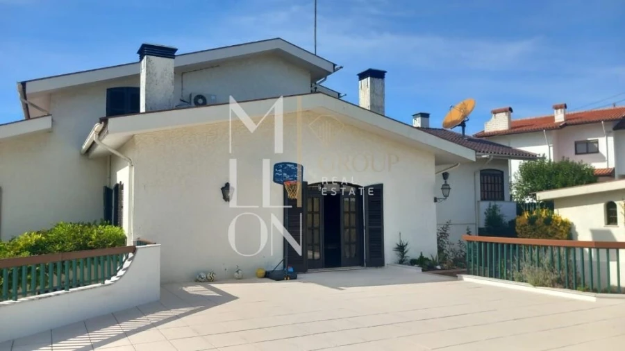 Moradia T4 para Venda em São Roque Foto 2