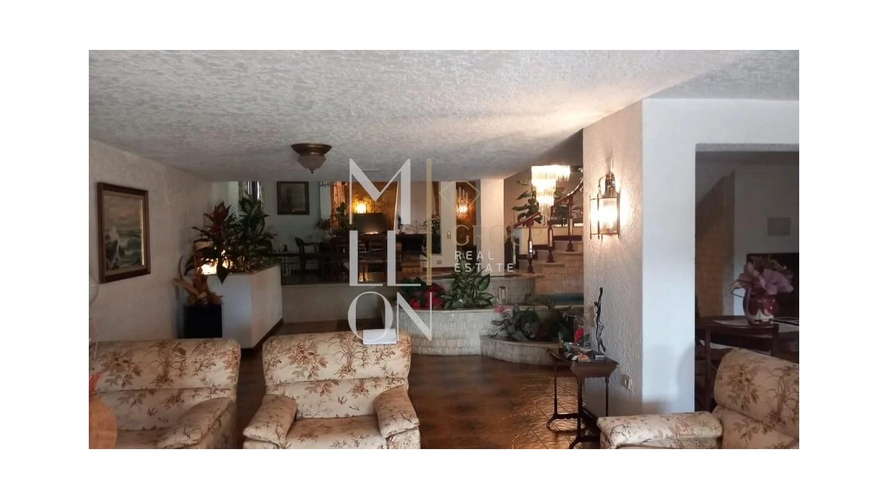 Moradia T4 para Venda em São Roque Foto 19