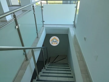 Loja para Arrendamento em Abraveses