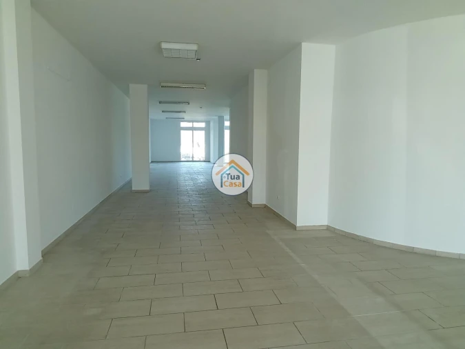 Loja para Arrendamento em Abraveses Foto 4