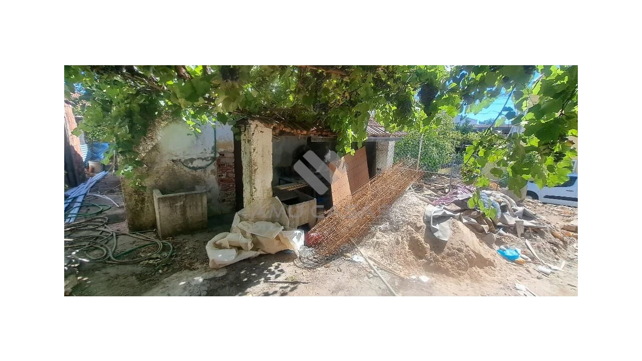 Moradia T2 para Venda em Sé Nova, Santa Cruz, Almedina e São Bartolomeu Foto 9