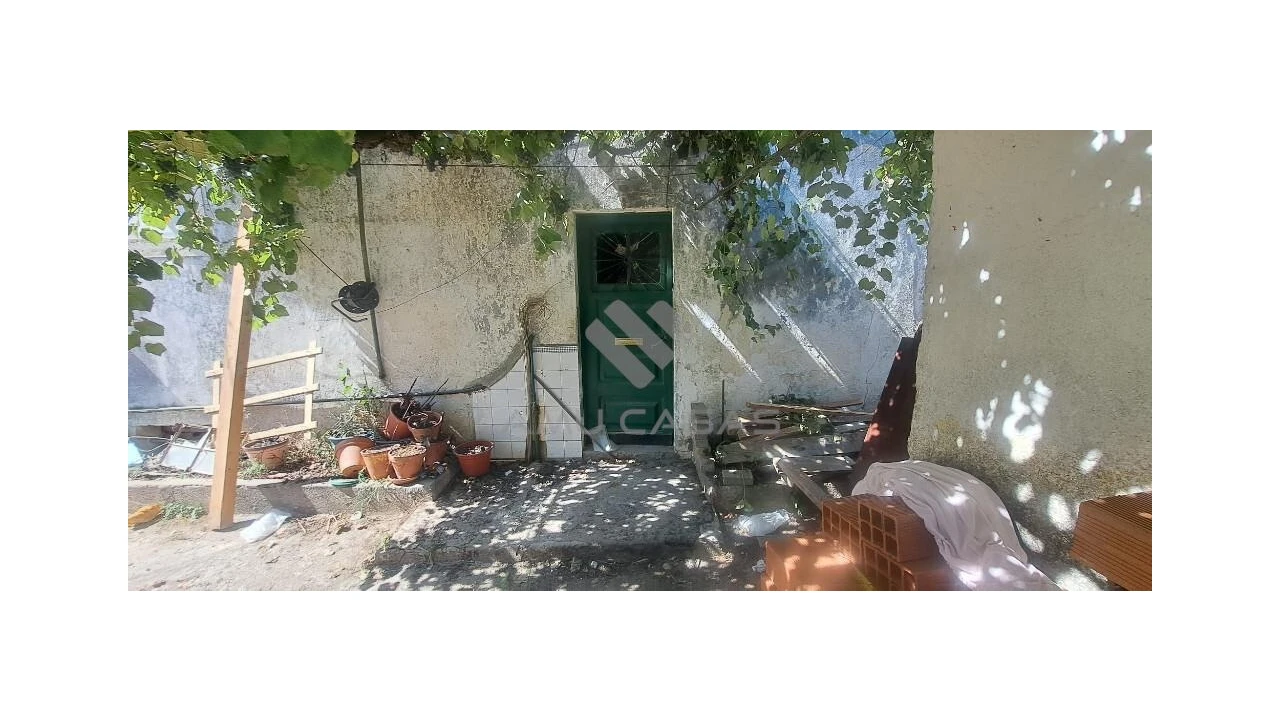 Moradia T2 para Venda em Sé Nova, Santa Cruz, Almedina e São Bartolomeu Foto 5