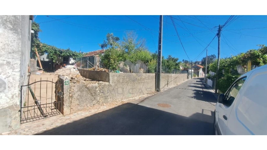 Moradia T2 para Venda em Sé Nova, Santa Cruz, Almedina e São Bartolomeu Foto 4