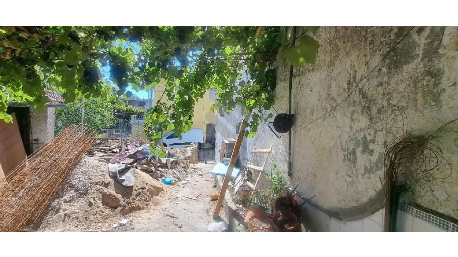 Moradia T2 para Venda em Sé Nova, Santa Cruz, Almedina e São Bartolomeu Foto 6