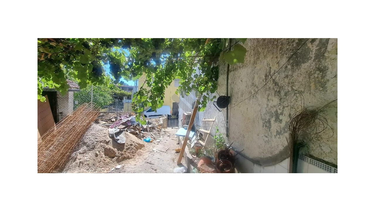 Moradia T2 para Venda em Sé Nova, Santa Cruz, Almedina e São Bartolomeu Foto 6