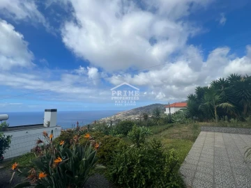 Moradia para Venda em Arco da Calheta