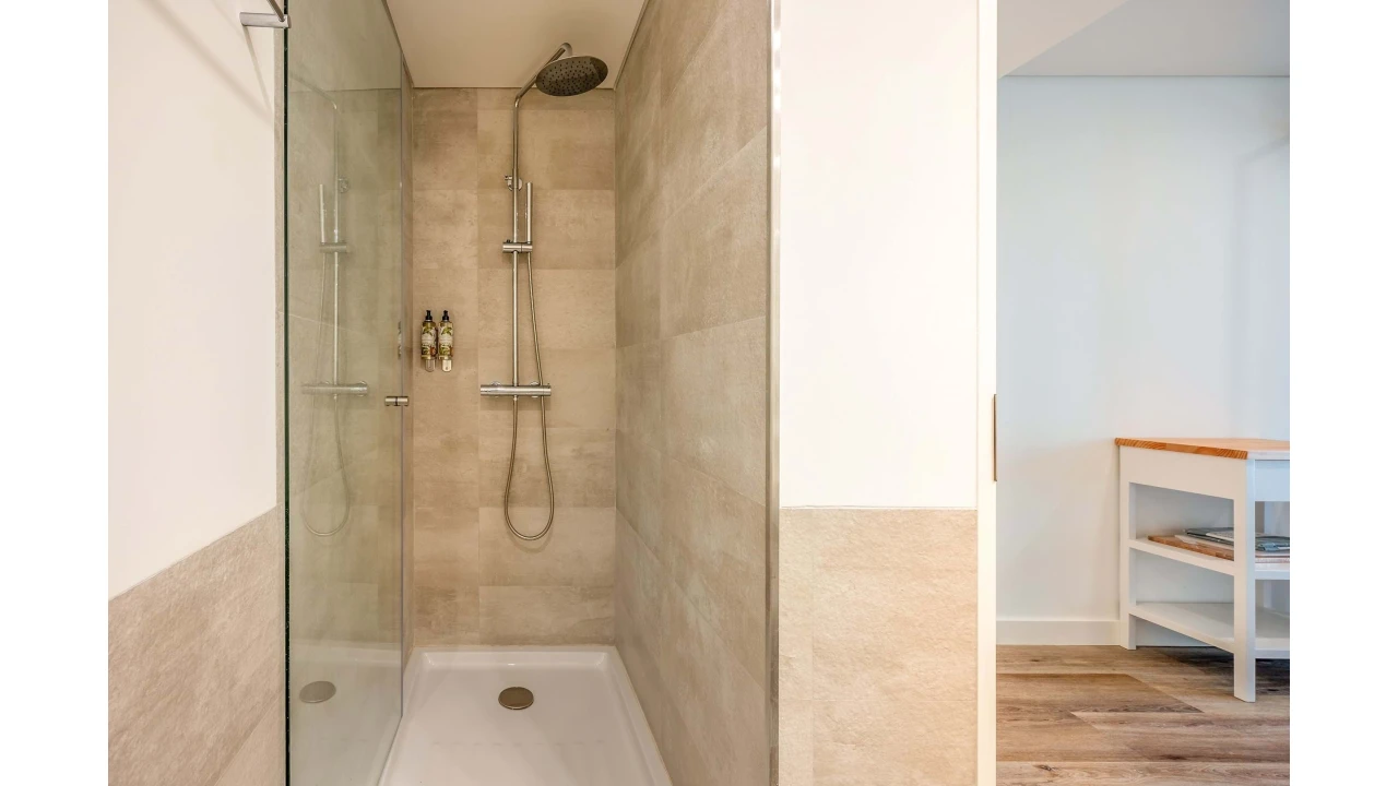 Apartamento T2 para Venda em Santa Marinha Foto 3