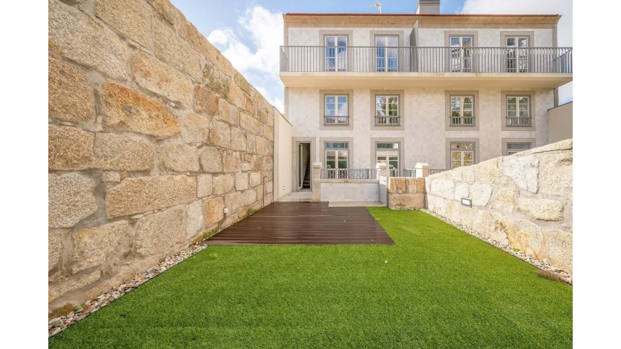 Apartamento T2 para Venda em Santa Marinha Foto 16