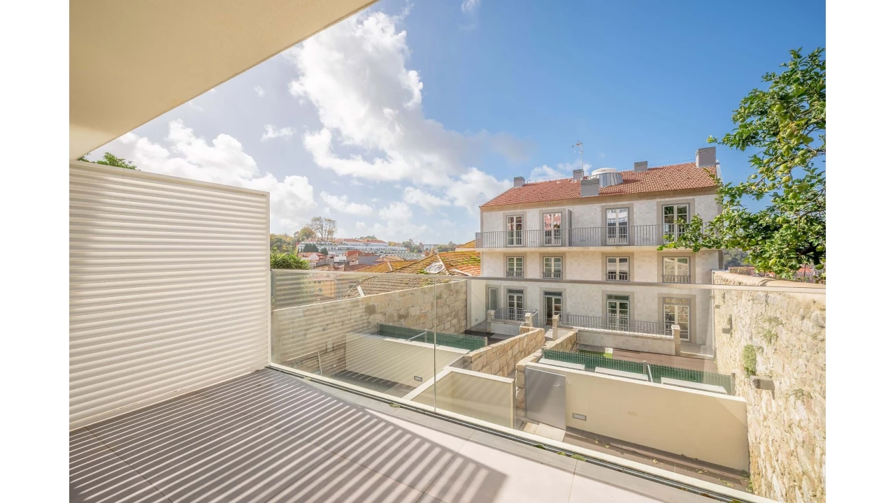 Moradia T2 para Venda em Santa Marinha Foto 13