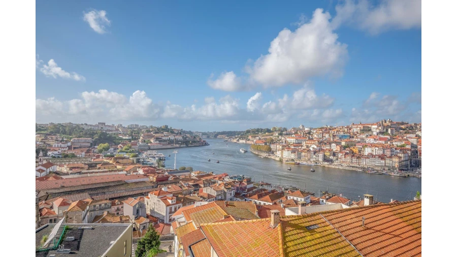 Moradia T2 para Venda em Santa Marinha Foto 26