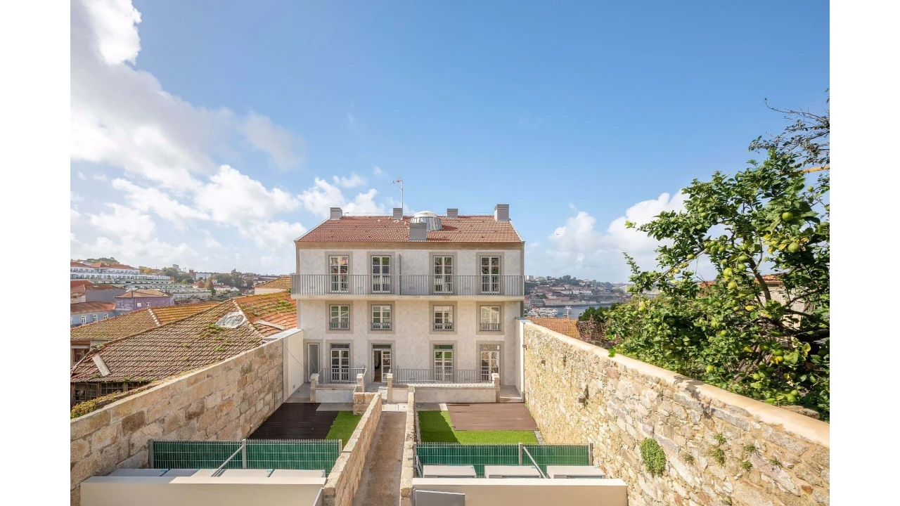 Moradia T2 para Venda em Santa Marinha Foto 15