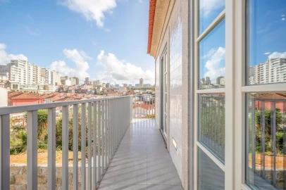 Apartamento T2 para Venda em Santa Marinha