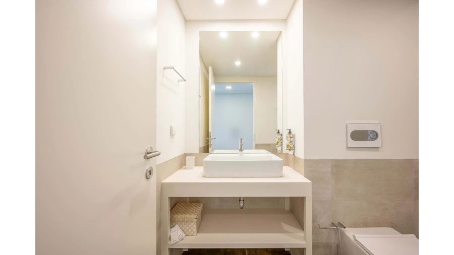 Apartamento T2 para Venda em Santa Marinha Foto 3