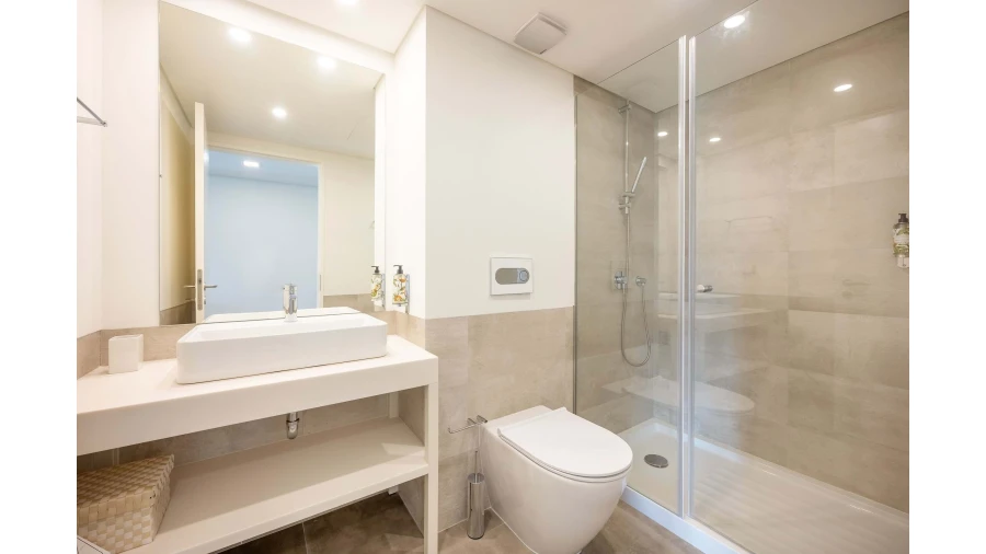 Apartamento T2 para Venda em Santa Marinha Foto 2