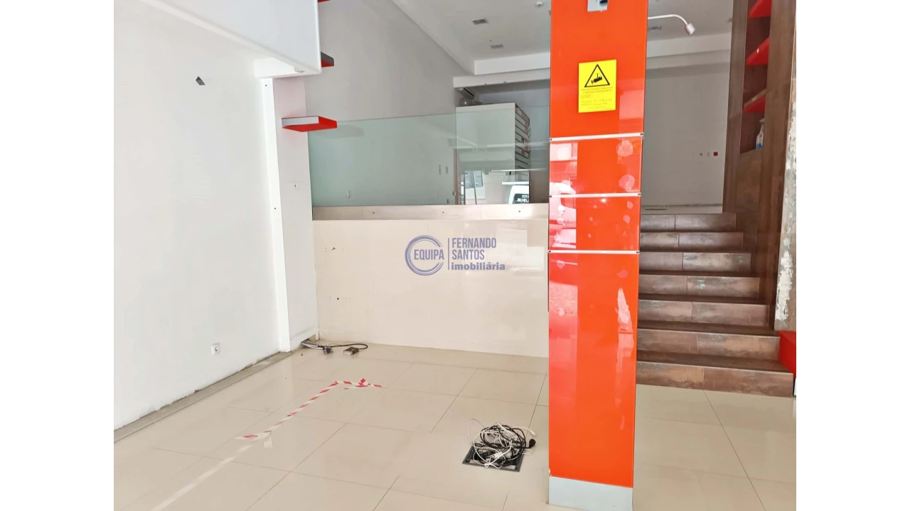 Negócio para Arrendamento em Armação de Pera Foto 3