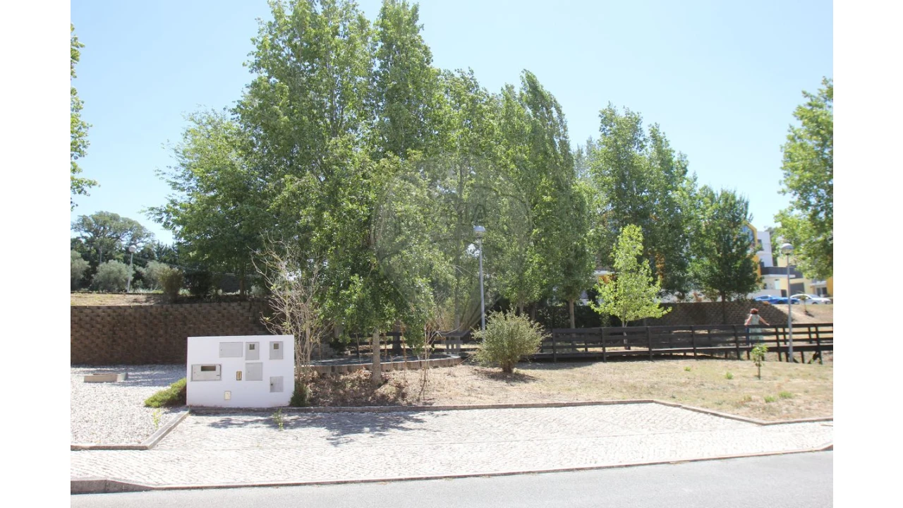 Terreno para Arrendamento em Turcifal Foto 2