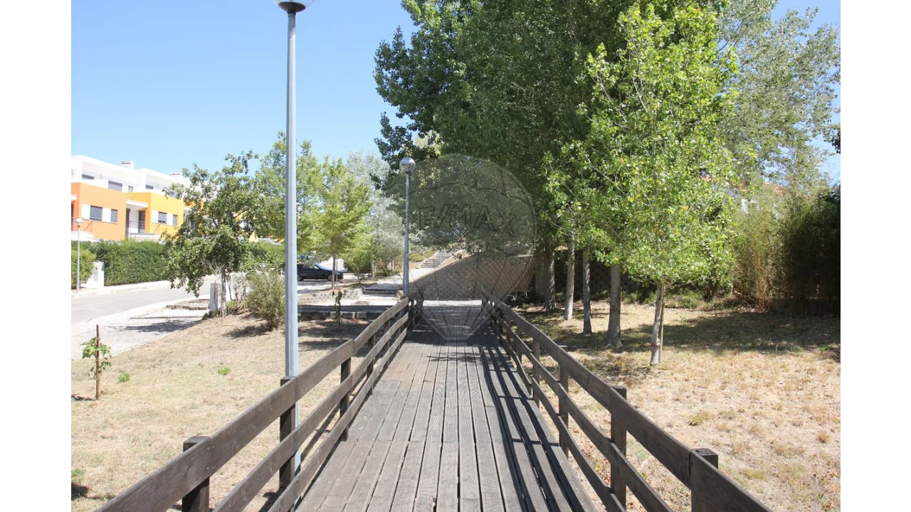 Terreno para Arrendamento em Turcifal Foto 7