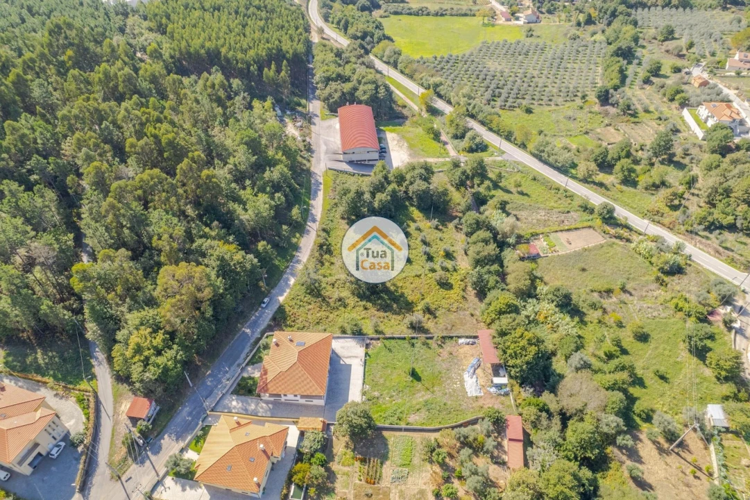 Terreno para Venda em São Cipriano e Vil de Souto Foto 4