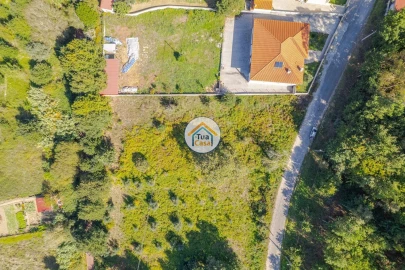 Terreno para Venda em São Cipriano e Vil de Souto