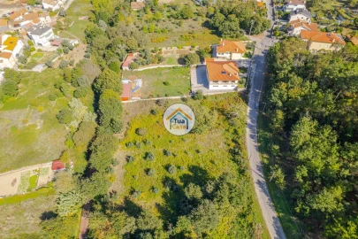 Terreno para Venda em São Cipriano e Vil de Souto