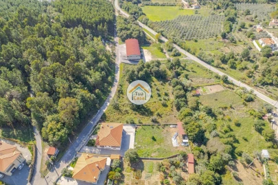 Terreno para Venda em São Cipriano e Vil de Souto