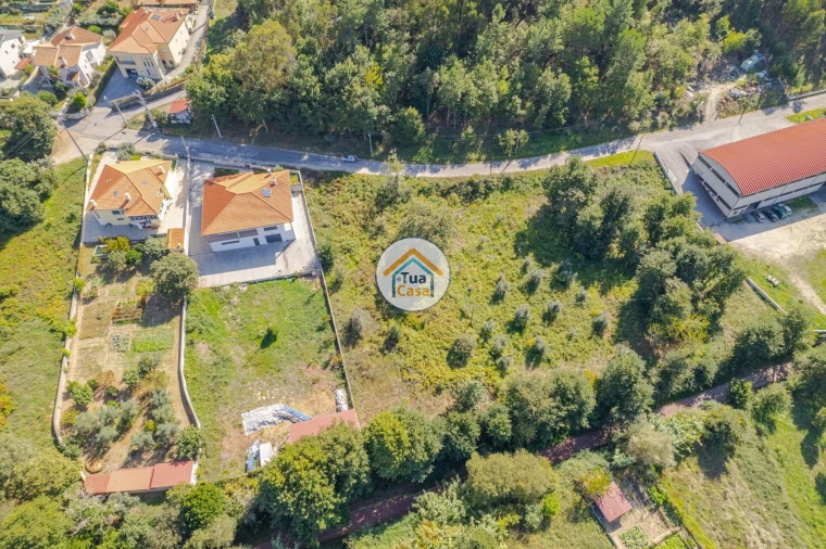Terreno para Venda em São Cipriano e Vil de Souto Foto 3