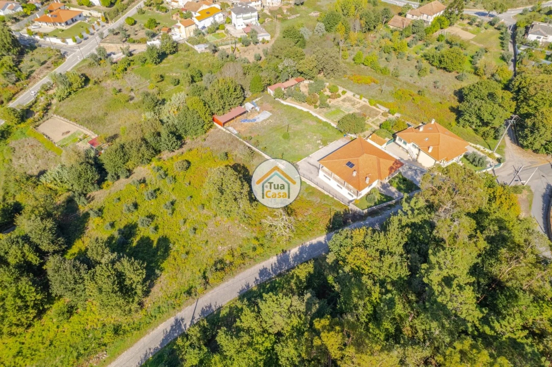 Terreno para Venda em São Cipriano e Vil de Souto Foto 18