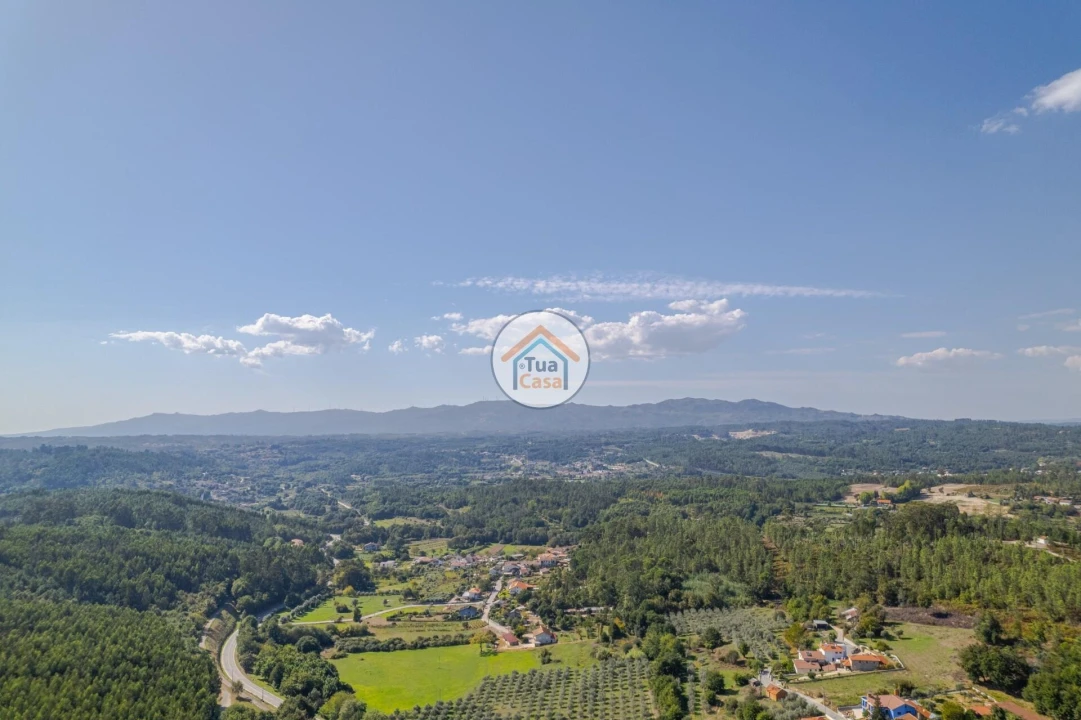 Terreno para Venda em São Cipriano e Vil de Souto Foto 5