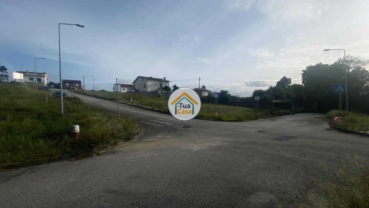 Terreno para Venda em Santo Antonio dos Olivais Foto 10