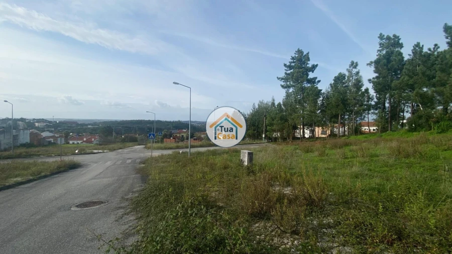 Terreno para Venda em Santo Antonio dos Olivais Foto 2