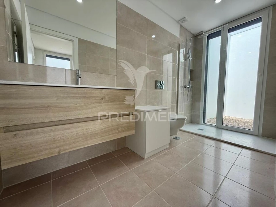 Moradia T3 para Venda em Gambia-Pontes-Alto da Guerra Foto 13