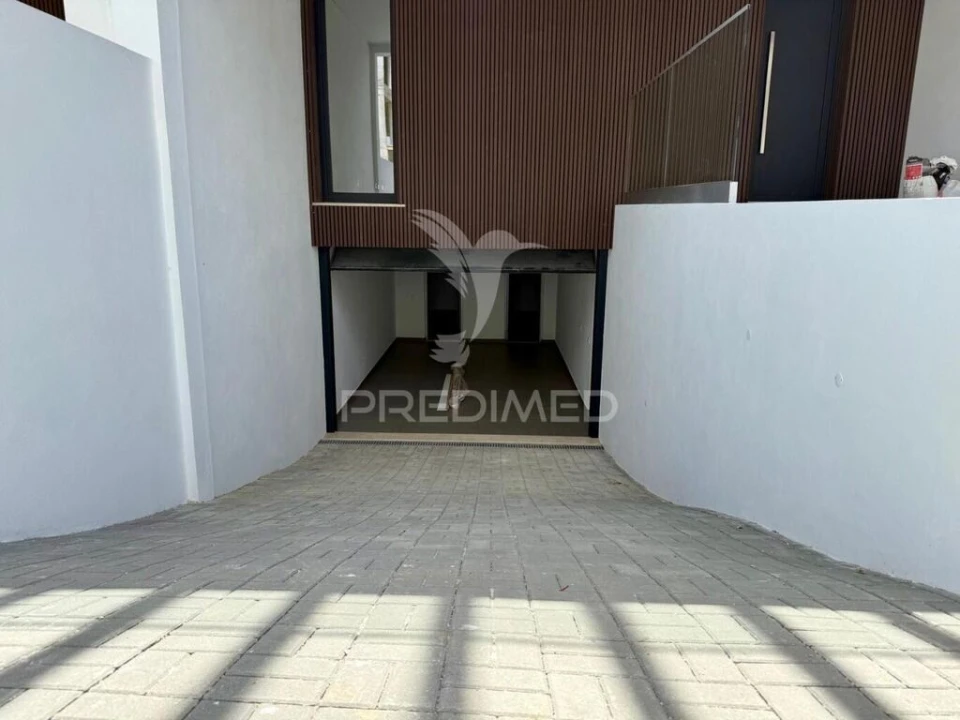 Moradia T3 para Venda em Gambia-Pontes-Alto da Guerra Foto 6