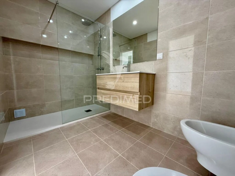 Moradia T3 para Venda em Gambia-Pontes-Alto da Guerra Foto 15