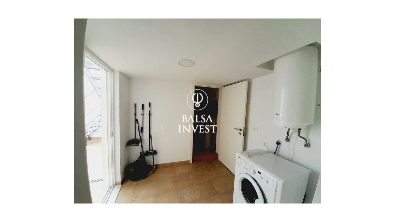 Moradia T4 para Venda em Tavira (Santa Maria e Santiago) Foto 10