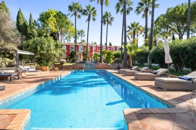 Moradia T6 para Venda em Almancil