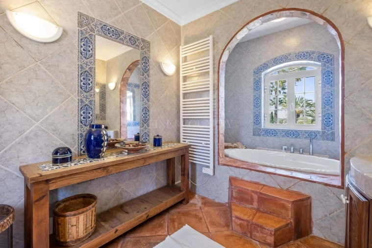 Moradia T6 para Venda em Almancil Foto 33