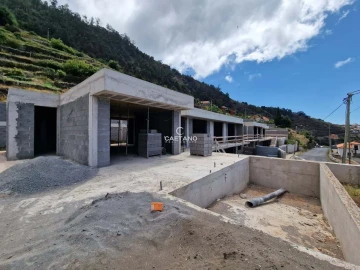 Moradia T3 para Venda em Arco da Calheta