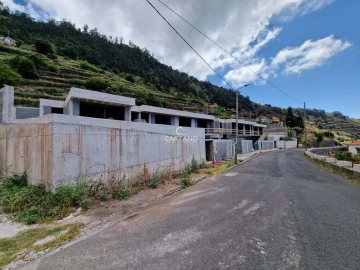 Moradia T3 para Venda em Arco da Calheta