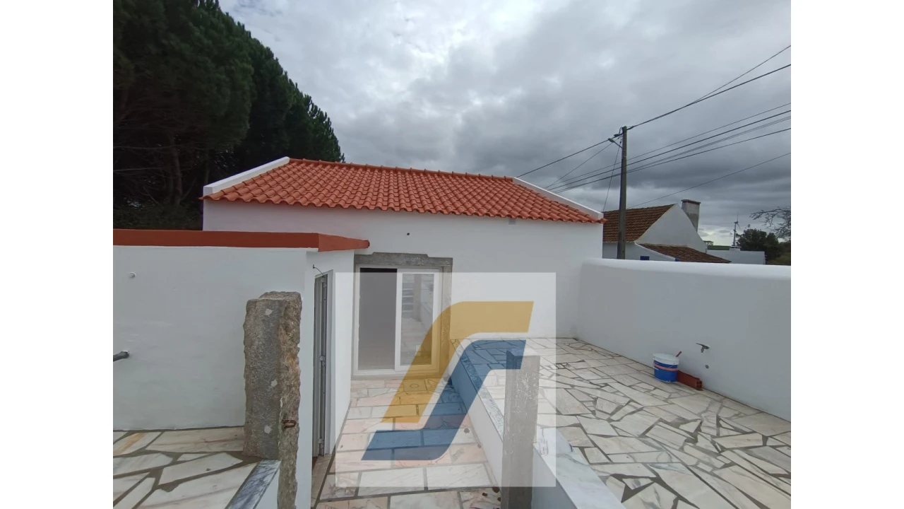 Moradia T2 para Venda em Reguengo Grande Foto 16