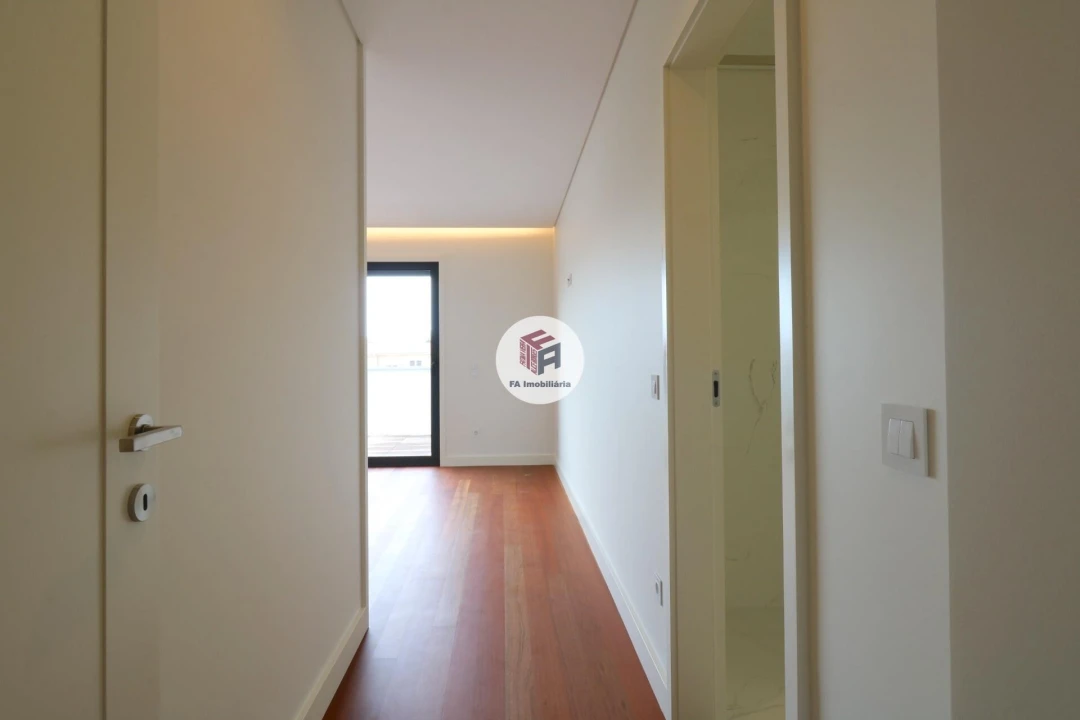 Apartamento T4 para Arrendamento em Matosinhos e Leça da Palmeira Foto 19