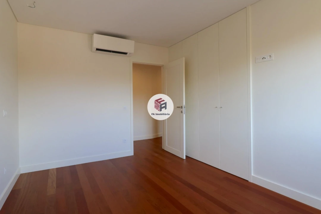 Apartamento T4 para Arrendamento em Matosinhos e Leça da Palmeira Foto 15