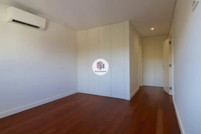 Apartamento T4 para Arrendamento em Matosinhos e Leça da Palmeira