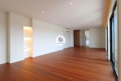 Apartamento T4 para Arrendamento em Matosinhos e Leça da Palmeira