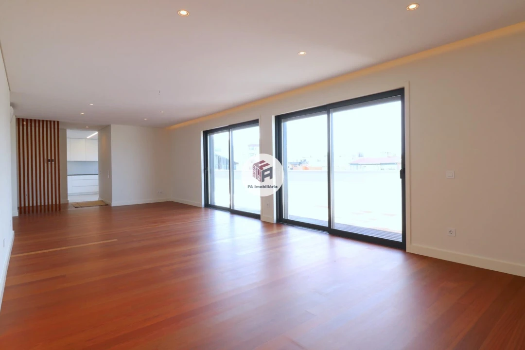 Apartamento T4 para Arrendamento em Matosinhos e Leça da Palmeira Foto 5