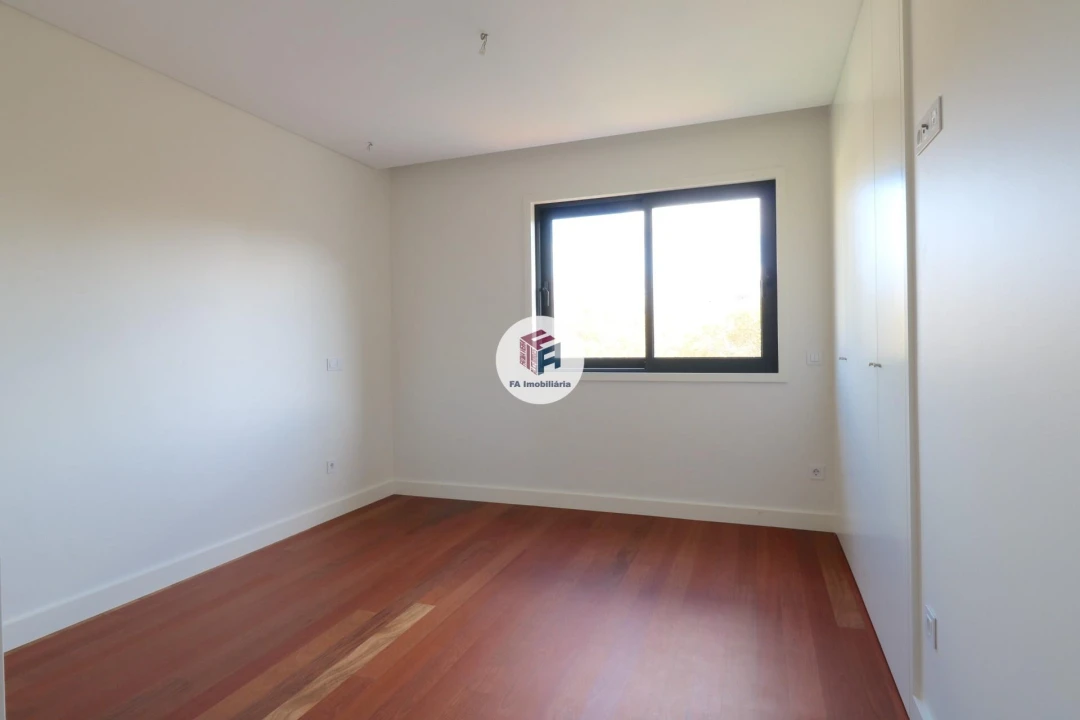 Apartamento T4 para Arrendamento em Matosinhos e Leça da Palmeira Foto 11