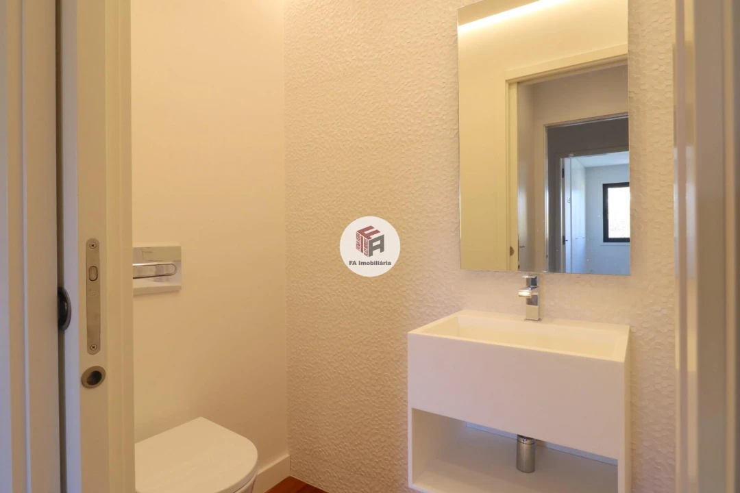 Apartamento T4 para Arrendamento em Matosinhos e Leça da Palmeira Foto 9