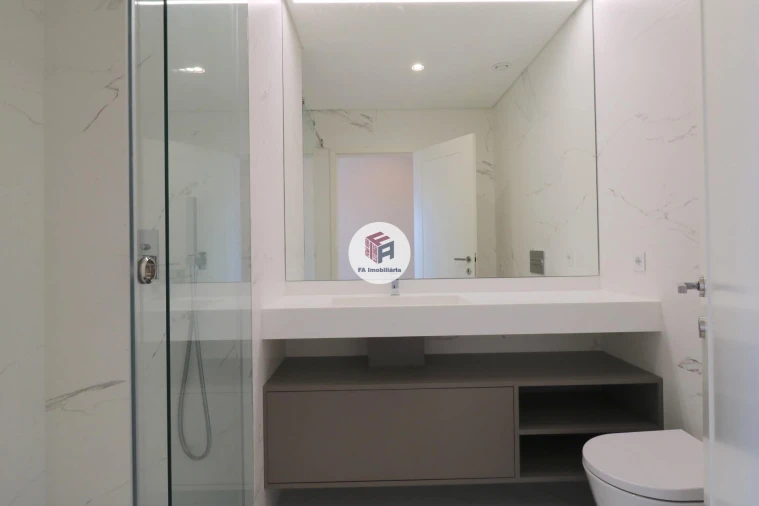 Apartamento T4 para Arrendamento em Matosinhos e Leça da Palmeira Foto 20