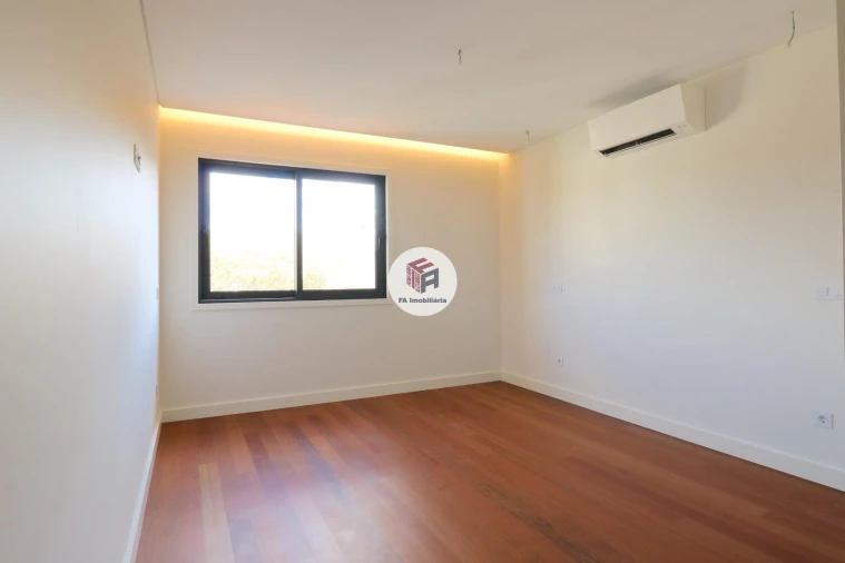 Apartamento T4 para Arrendamento em Matosinhos e Leça da Palmeira Foto 16