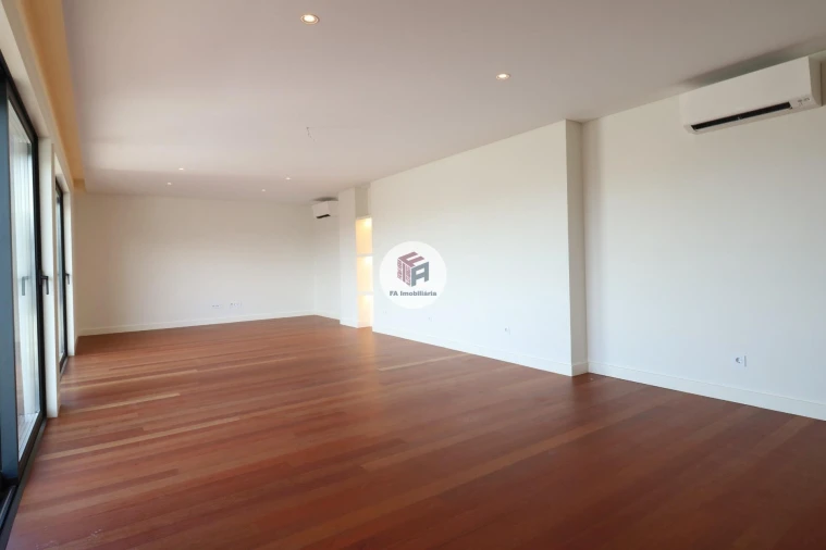Apartamento T4 para Arrendamento em Matosinhos e Leça da Palmeira Foto 23